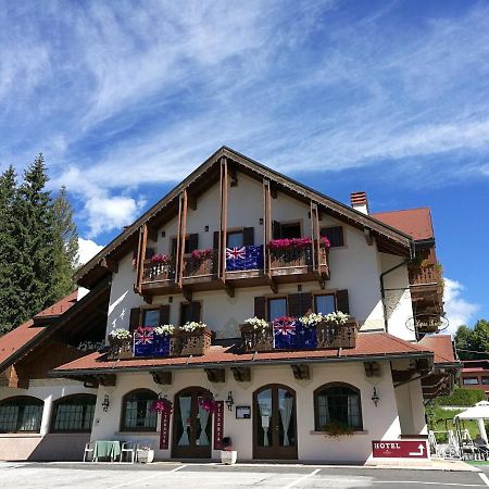Hotel La Lepre Bianca Галион Екстериор снимка