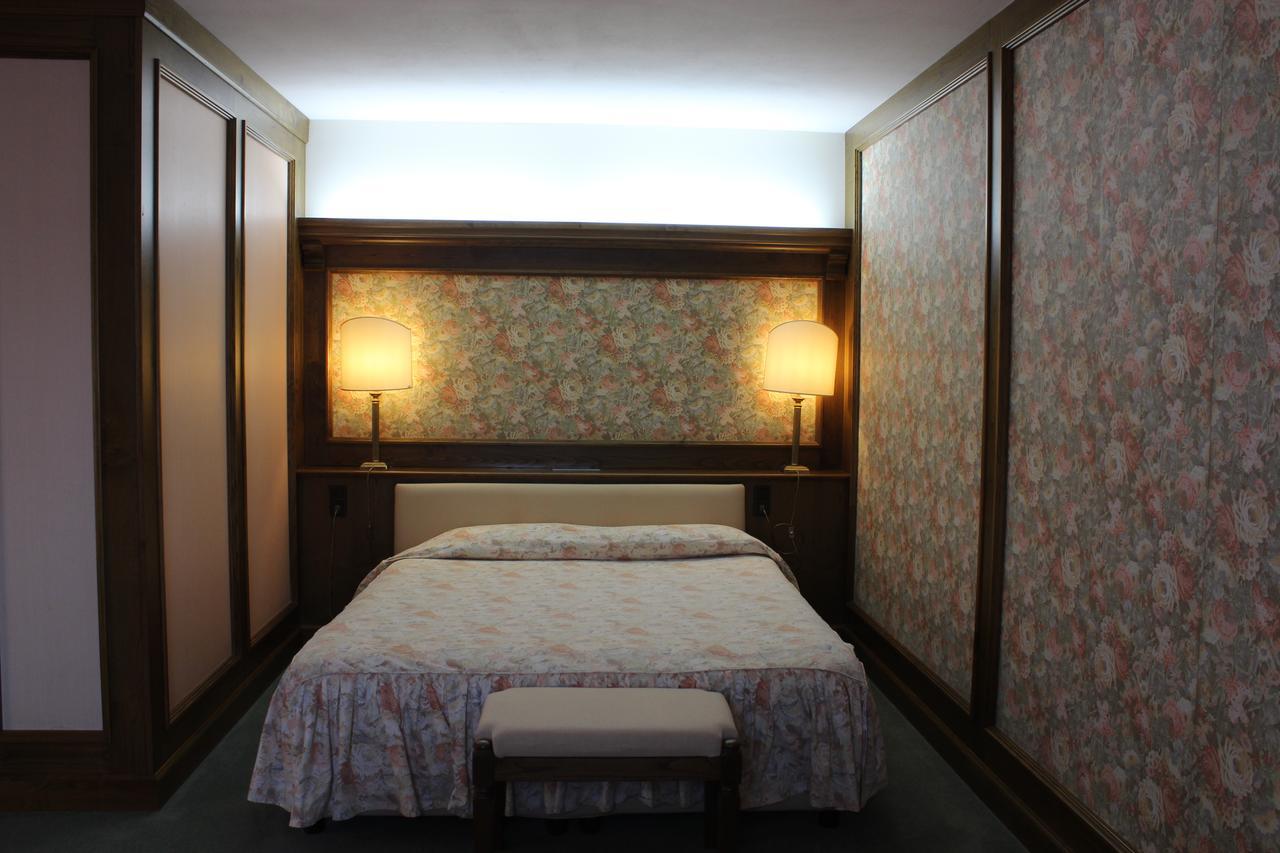 Hotel La Lepre Bianca Галион Екстериор снимка