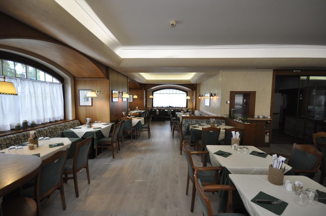 Hotel La Lepre Bianca Галион Екстериор снимка